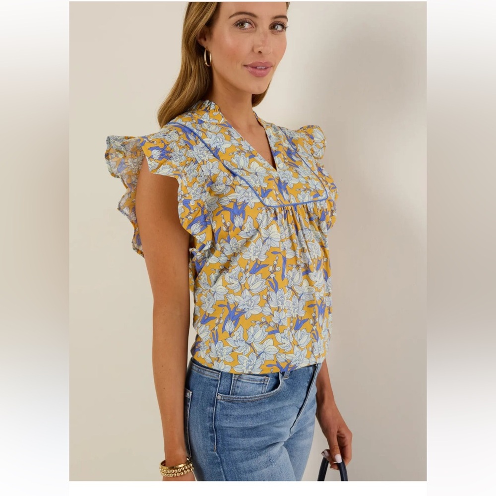 Avara Floral Ruffle Sleeve Top - Yellow and Blue Small (NWT) - Picture 3 of 4